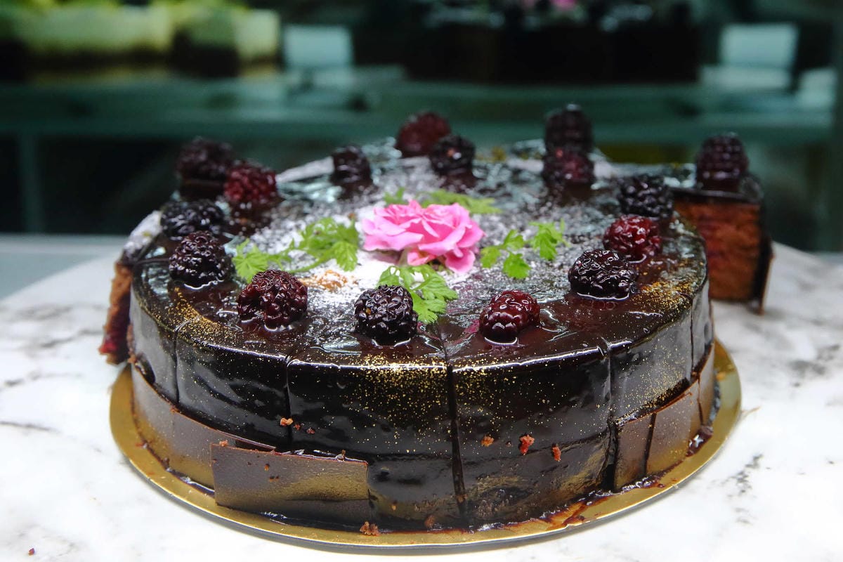 【食。台北】王朝大酒店SUNNY BUFFET〜耗資億元全新打造，CP值超高吃到飽Buffet，生日爽爽呷好料，當日壽星免費！