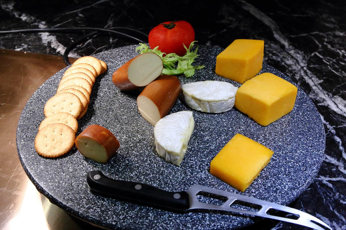 【食。台北】王朝大酒店SUNNY BUFFET〜耗資億元全新打造，CP值超高吃到飽Buffet，生日爽爽呷好料，當日壽星免費！