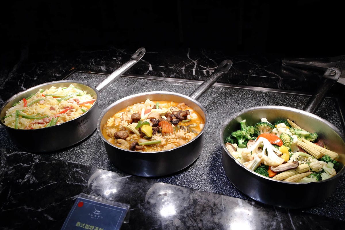 【食。台北】王朝大酒店SUNNY BUFFET〜耗資億元全新打造，CP值超高吃到飽Buffet，生日爽爽呷好料，當日壽星免費！