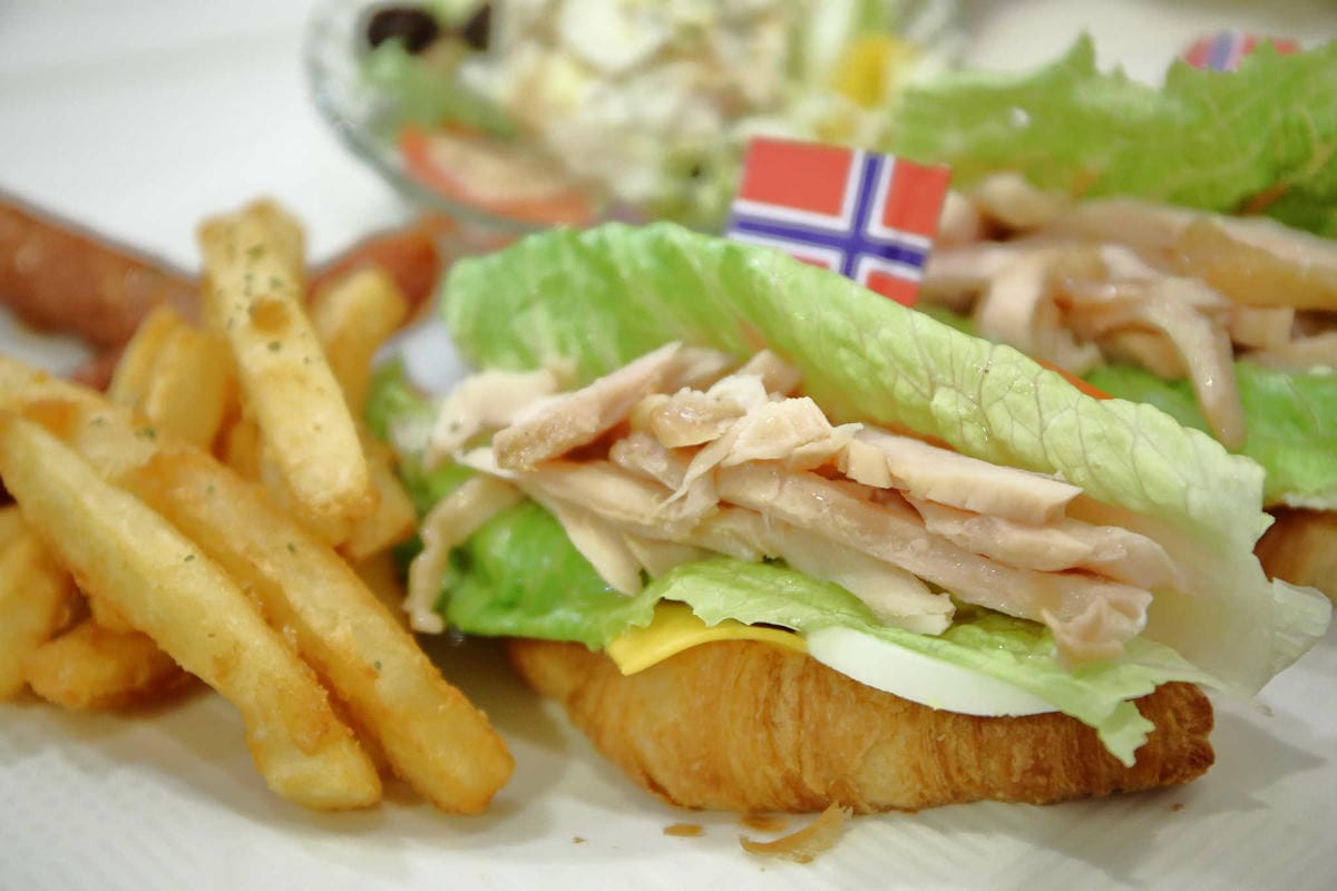 【食。永和】豐宇親子寵物友善餐廳〜永和親子寵物餐廳/義大利麵。180度絕佳視野、全天候早午餐、兒童遊戲區，媽寶聚會最佳地點(已歇業)