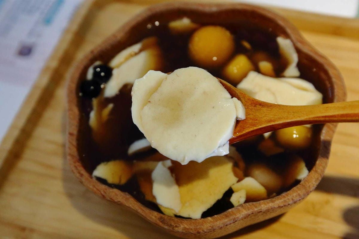 【食。蘆竹】榕樹下璞味綿綿冰〜桃園古早味冰品推薦。綿綿冰+網美最愛花牆，IG打卡必拍，吃冰也要浪漫的吃！(已歇業)