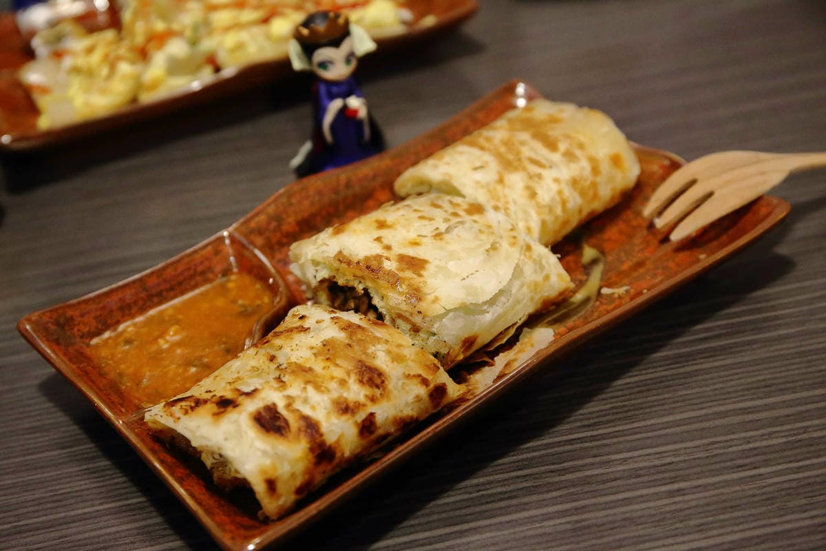 【食。板橋】詠樂屋煎炸餃社〜打拋豬、洋蔥牛肉蛋餅你吃過嗎？激推超好吃手工蛋餅，不吃會後悔…蛋餅控必吃千萬別錯過！