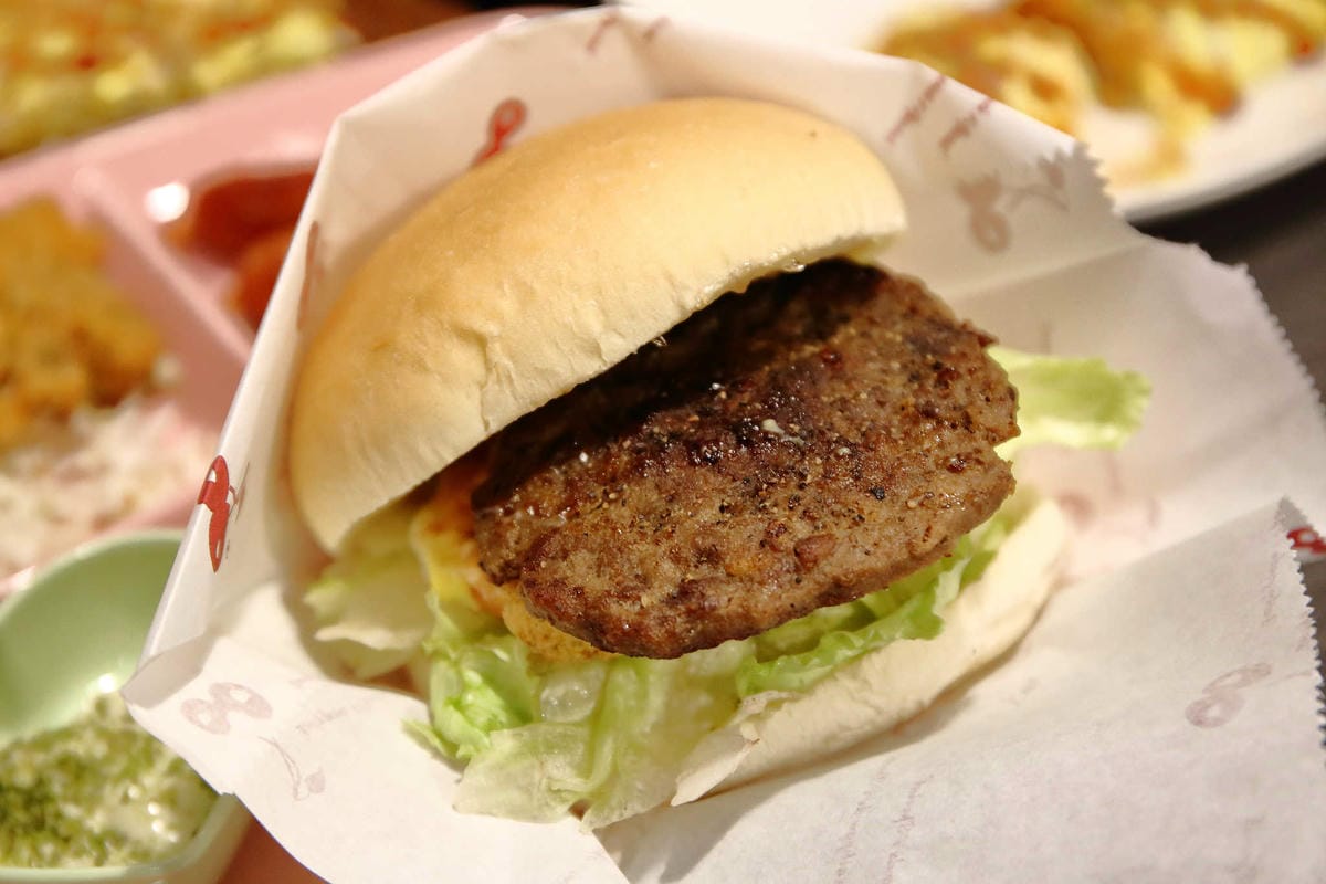 【食。板橋】詠樂屋煎炸餃社〜打拋豬、洋蔥牛肉蛋餅你吃過嗎？激推超好吃手工蛋餅，不吃會後悔…蛋餅控必吃千萬別錯過！