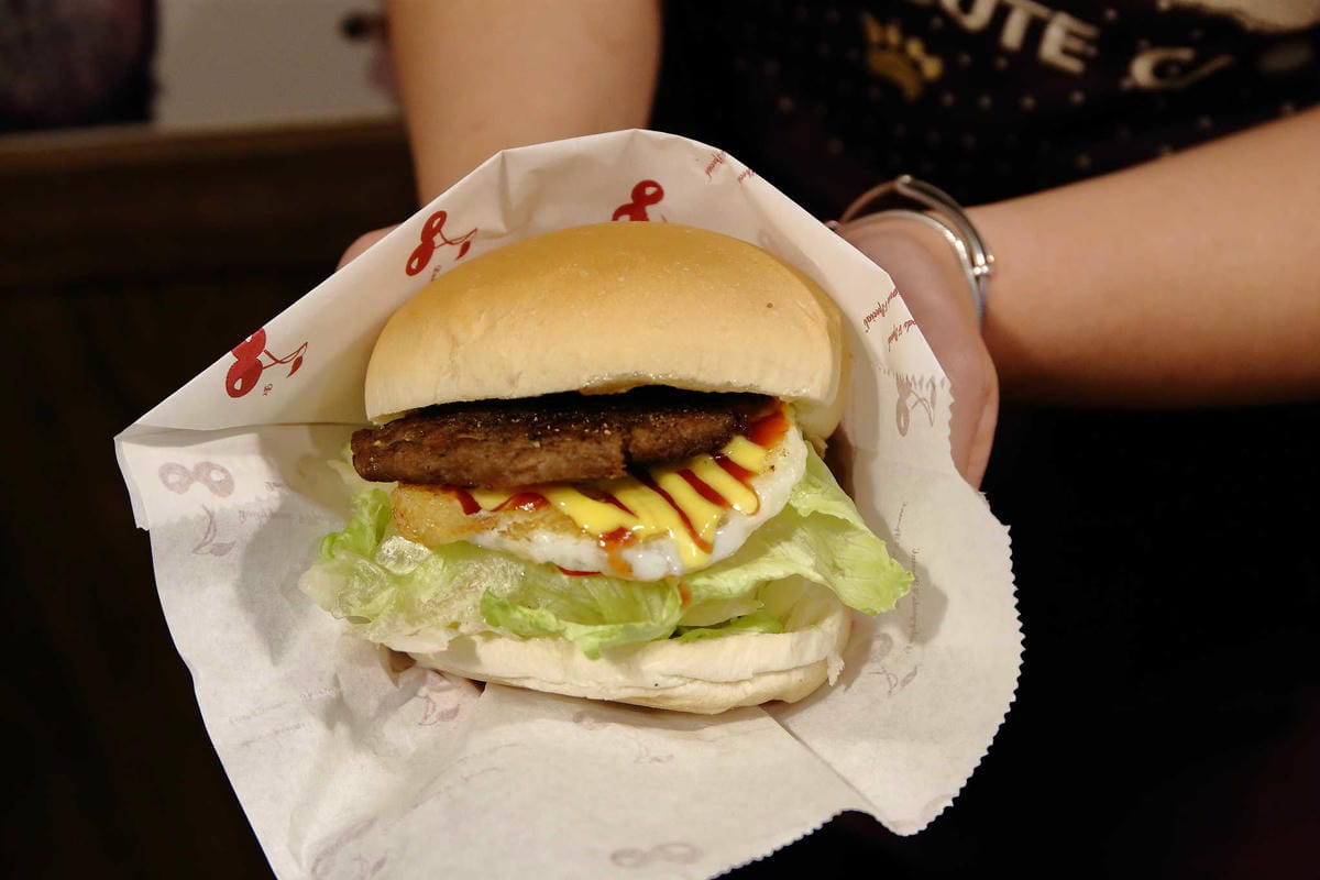 【食。板橋】詠樂屋煎炸餃社〜打拋豬、洋蔥牛肉蛋餅你吃過嗎？激推超好吃手工蛋餅，不吃會後悔…蛋餅控必吃千萬別錯過！