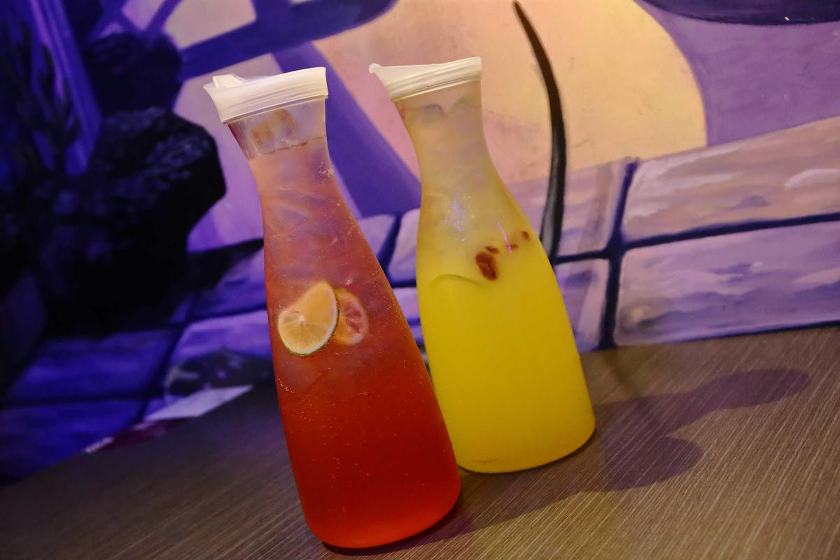 【食。中和】水貨炭火烤魚中和店〜超人氣排隊美食!免搭飛機就能吃到來自重慶萬州炭火烤魚,饕客注意萬里蟹來了!