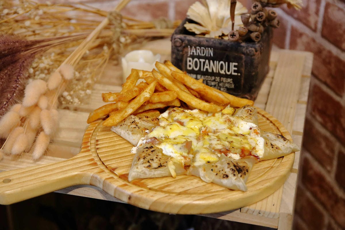 【食。桃園】SamCoffee山姆咖啡〜精緻手工甜點+療癒拉花，尋找工業風咖啡館，享受令人驚豔的美味！(已歇業)