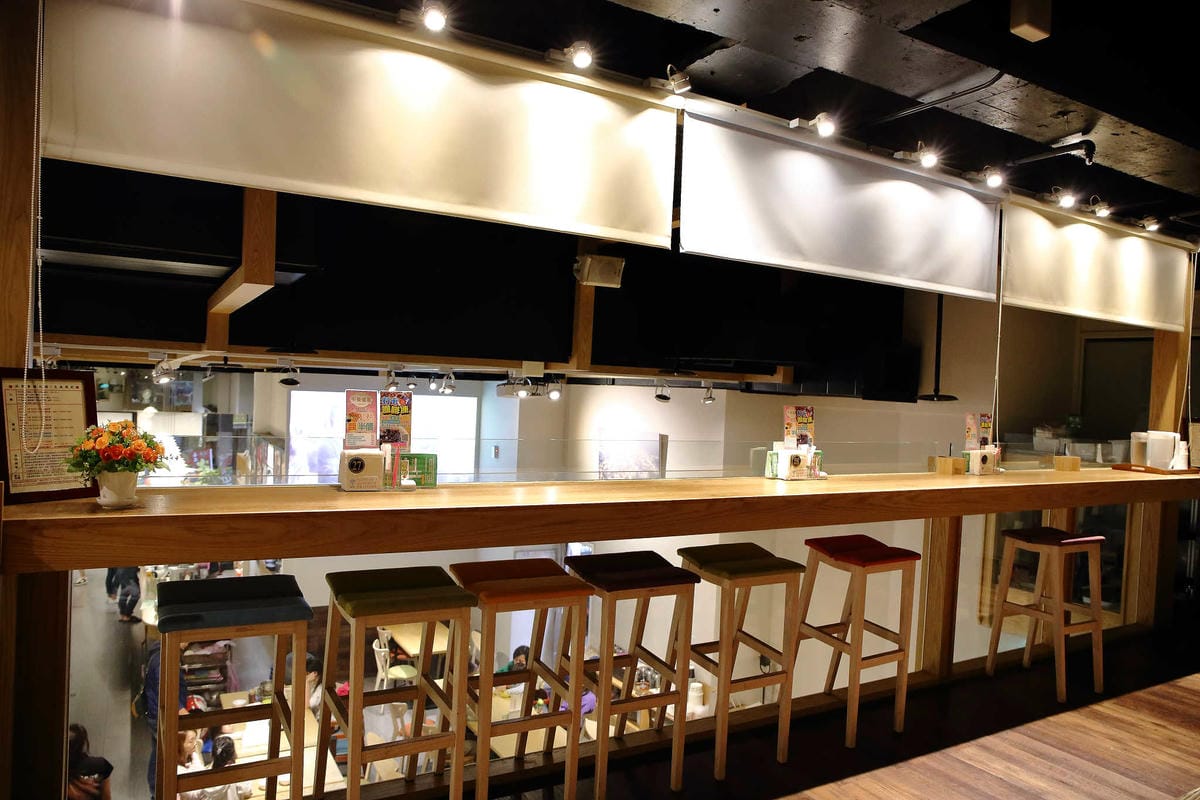 【食。永和】茶自點永和旗艦店〜56年級生記憶中的泡沫紅茶店，內行人才知道文青美食，餐點新選擇，包場包廂免費，聊天聚餐好所在！(已歇業)