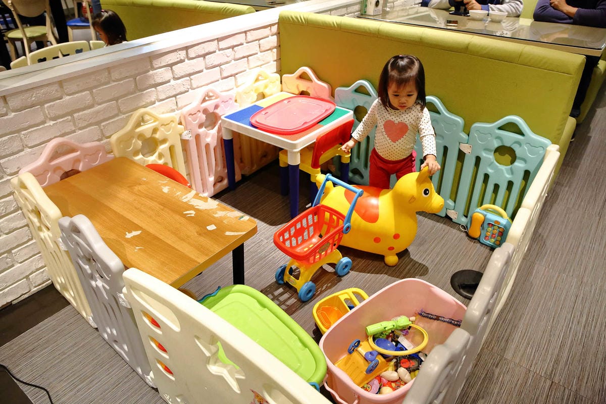 【食。永和】茶自點永和旗艦店〜56年級生記憶中的泡沫紅茶店，內行人才知道文青美食，餐點新選擇，包場包廂免費，聊天聚餐好所在！(已歇業)