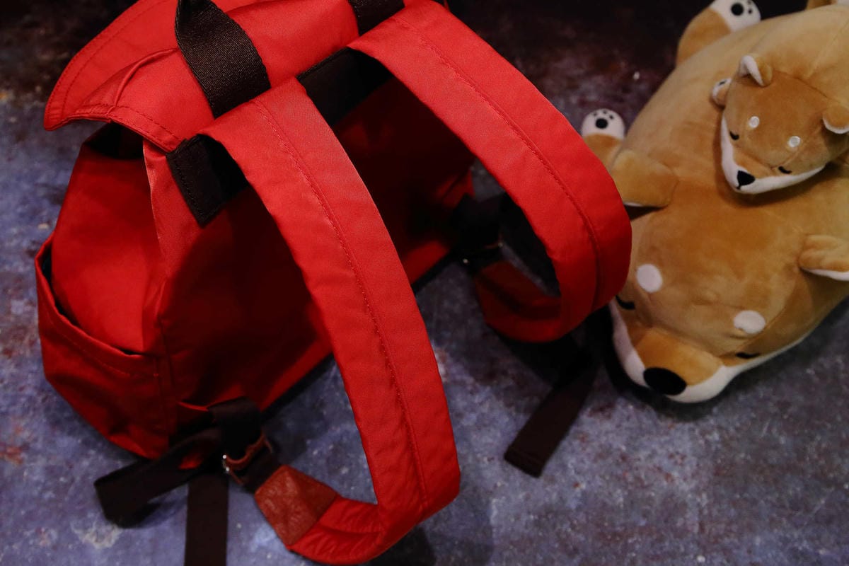 寵物用品狗寵物包2019 必買推薦！每天都好像跟寶貝穿一樣，tripose寵物背包，防潑水/顏色時尚活潑/四季好搭配，透氣又時尚！