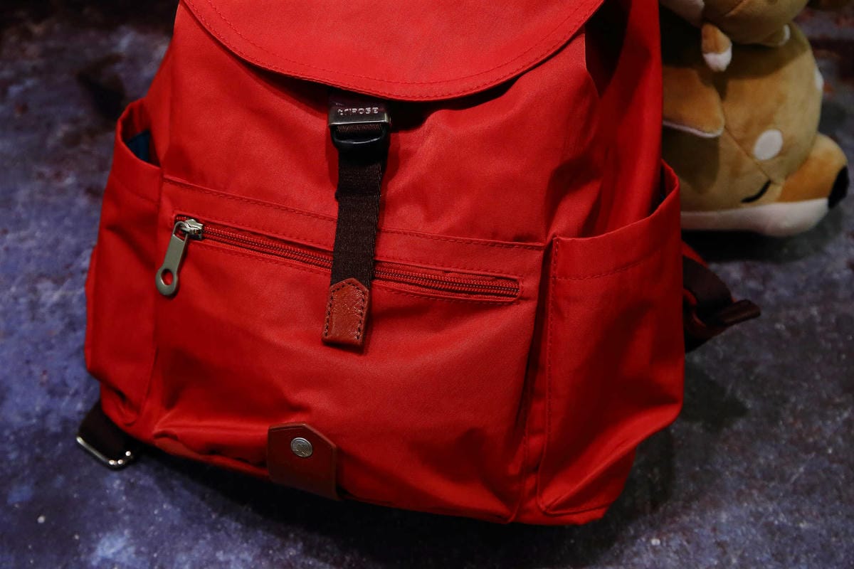 寵物用品狗寵物包2019 必買推薦！每天都好像跟寶貝穿一樣，tripose寵物背包，防潑水/顏色時尚活潑/四季好搭配，透氣又時尚！