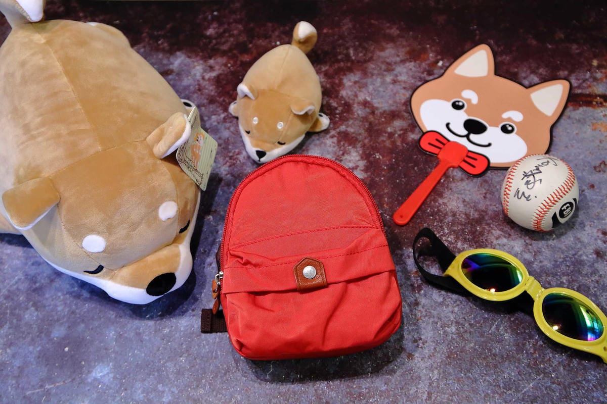 寵物用品狗寵物包2019 必買推薦！每天都好像跟寶貝穿一樣，tripose寵物背包，防潑水/顏色時尚活潑/四季好搭配，透氣又時尚！