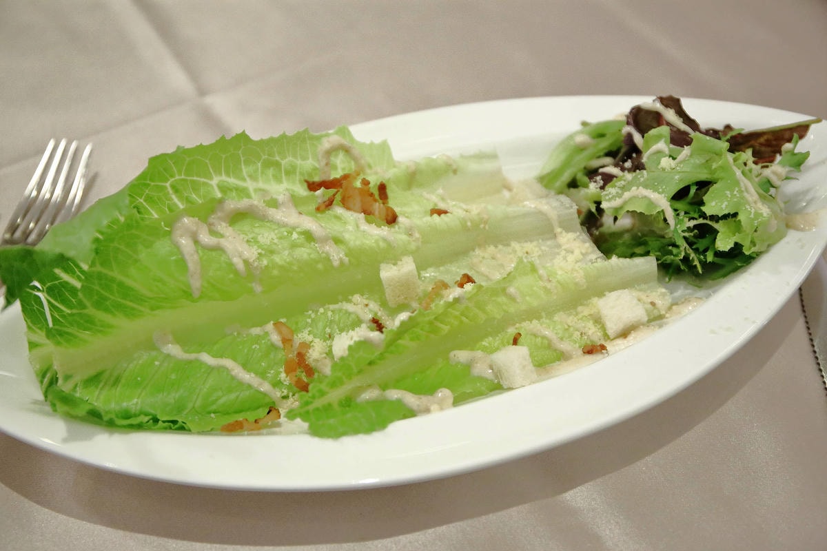 【首都牛排館】法式高級牛排竟然500有找?用餐宛若置身宮廷!(文末附吃喝玩樂APP/享樂神卡推薦)