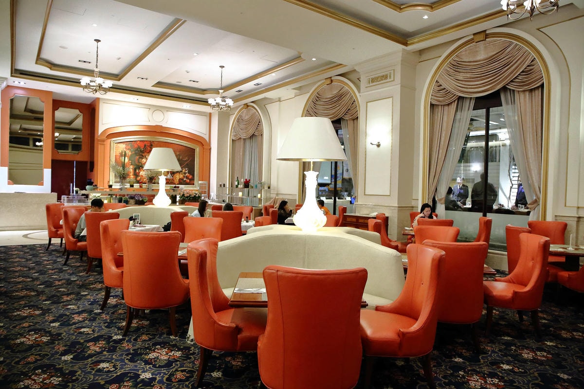 【首都牛排館】法式高級牛排竟然500有找?用餐宛若置身宮廷!(文末附吃喝玩樂APP/享樂神卡推薦)