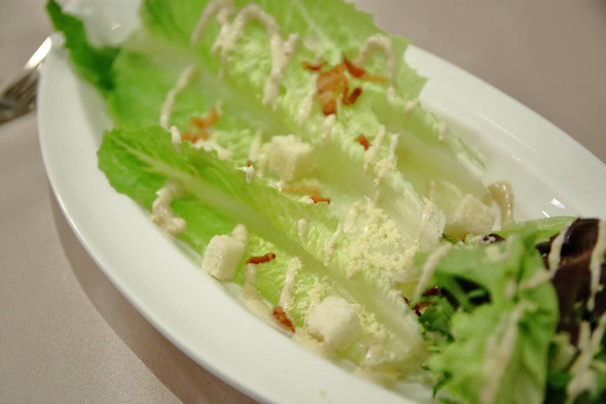 【首都牛排館】法式高級牛排竟然500有找?用餐宛若置身宮廷!(文末附吃喝玩樂APP/享樂神卡推薦)