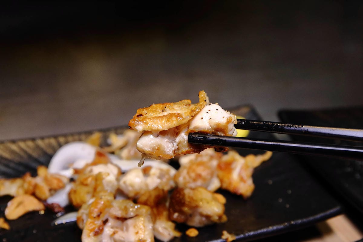 【食。中和】easy 鐵板料理．火鍋〜日式火鍋&鐵板燒，兩個願望一次滿足！高級鐵板燒料理卻平價又美味，自助吧/冰淇淋/飲品無限供應(已歇業)