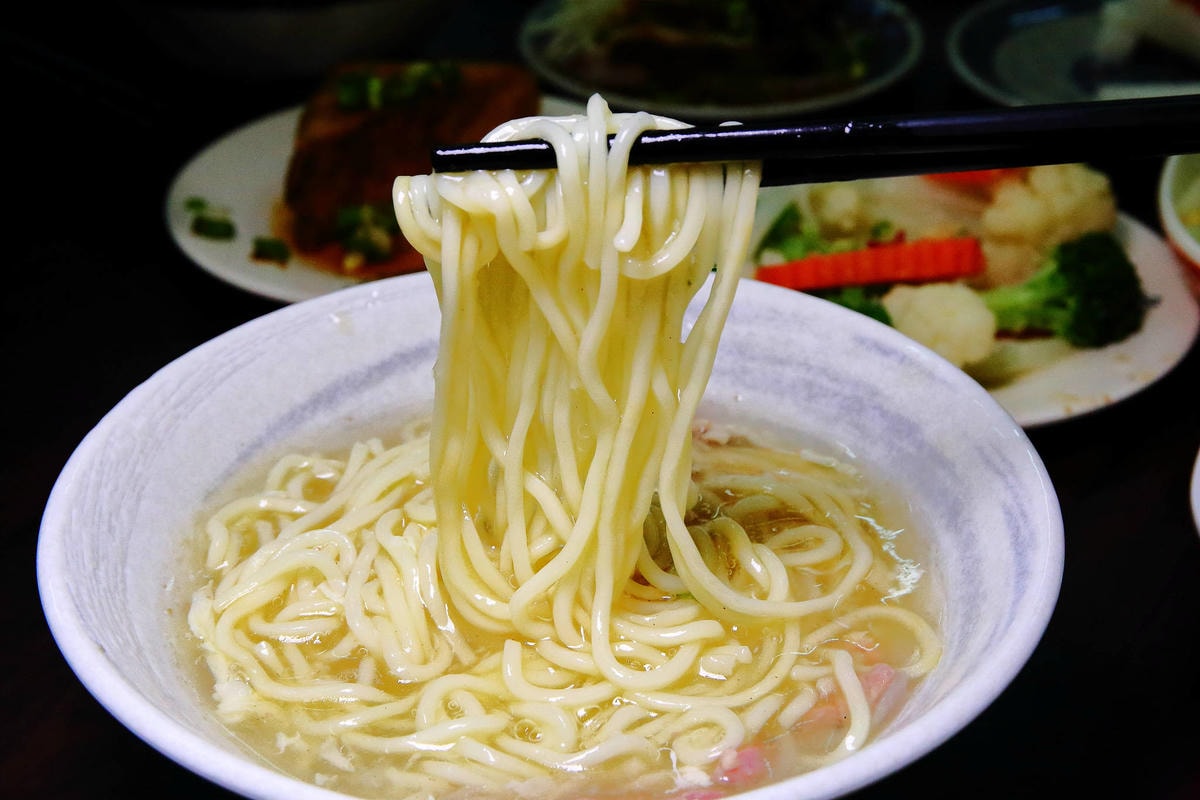 【食。大園】65 鴨肉羹〜在地人都吃這個!大園超人氣小吃名店,銅板價就吃到極致美味,太划算!