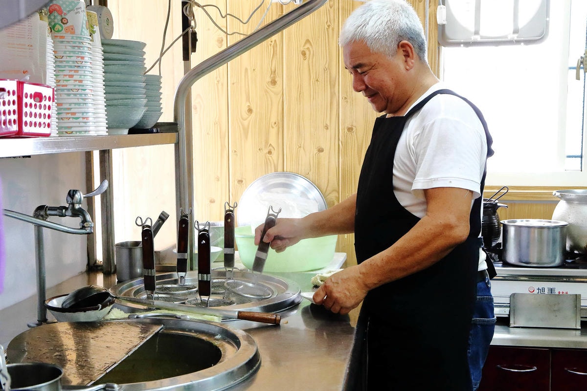 【食。大園】65 鴨肉羹〜在地人都吃這個!大園超人氣小吃名店,銅板價就吃到極致美味,太划算!