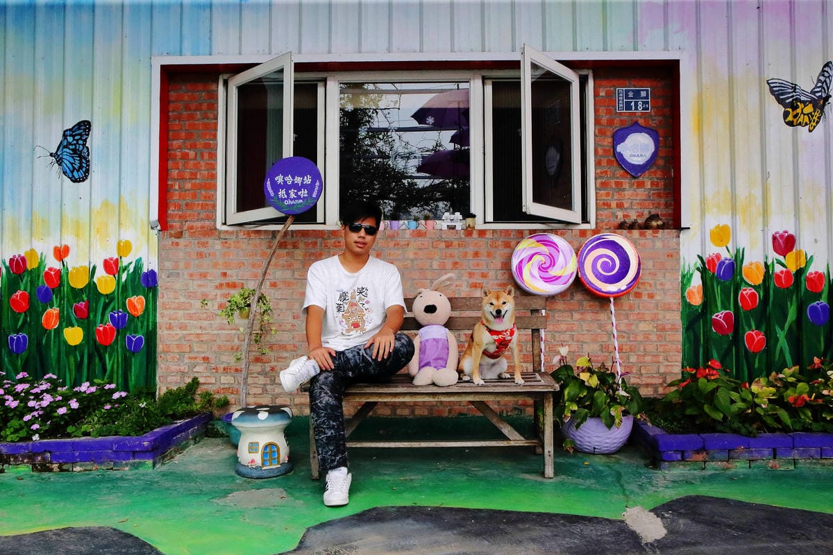 【遊。苗栗】噢哈娜咖啡屋〜寵物旅遊景點。會跟著你飛的雨傘！紫色風暴來襲，完全沉浸在這片紫色浪漫(110.3.1起寵物禁止入園)