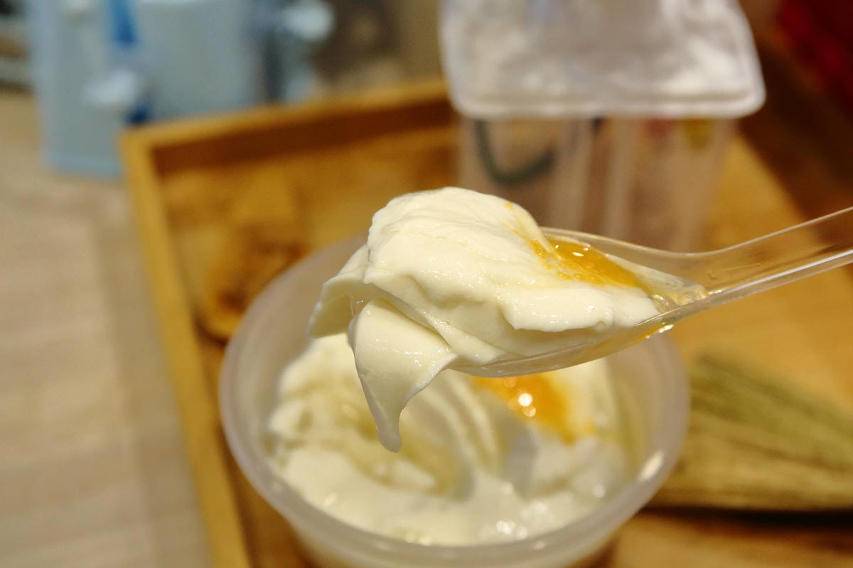 【食。台北】糖朝甜品舖The Sweet Dynasty〜台北101美食街新開幕！香港甜品的逆襲，好喝好拍好好玩的手搖飲，每一杯都想喝！