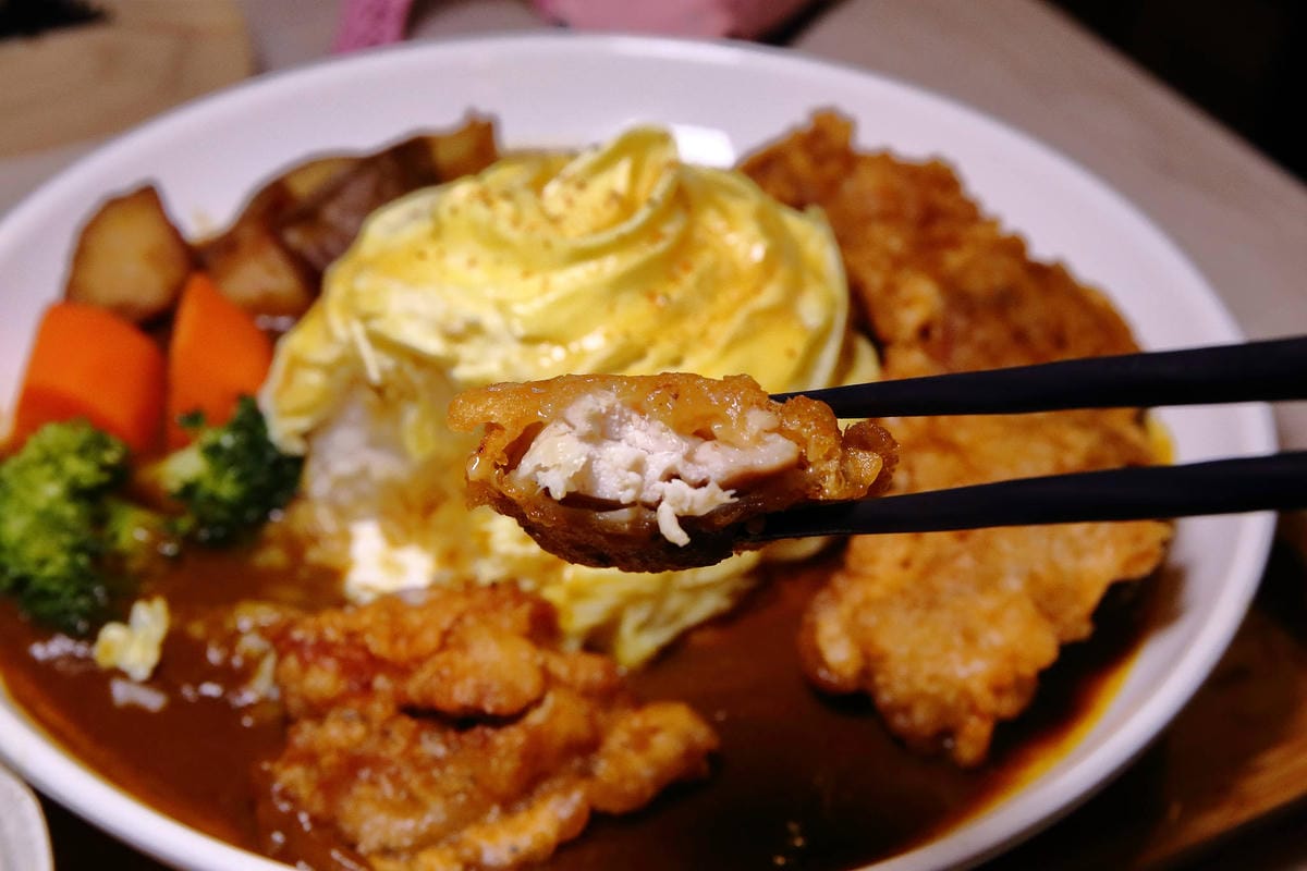 【食。新竹】私嚐の吃飯〜新竹寵物友善餐聽。份量豪邁、創意十足的丼飯一吃就上癮！(寵物可落地+寵物餐)