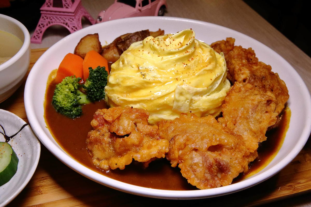 【食。新竹】私嚐の吃飯〜新竹寵物友善餐聽。份量豪邁、創意十足的丼飯一吃就上癮！(寵物可落地+寵物餐)