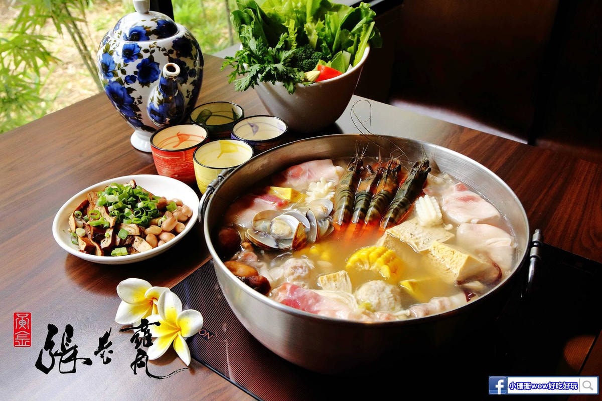 【食。台中】黃金張老甕東北酸菜鍋〜超人氣酸菜白肉鍋!雙人套餐、超值優惠,道地的東北口味,零負評!