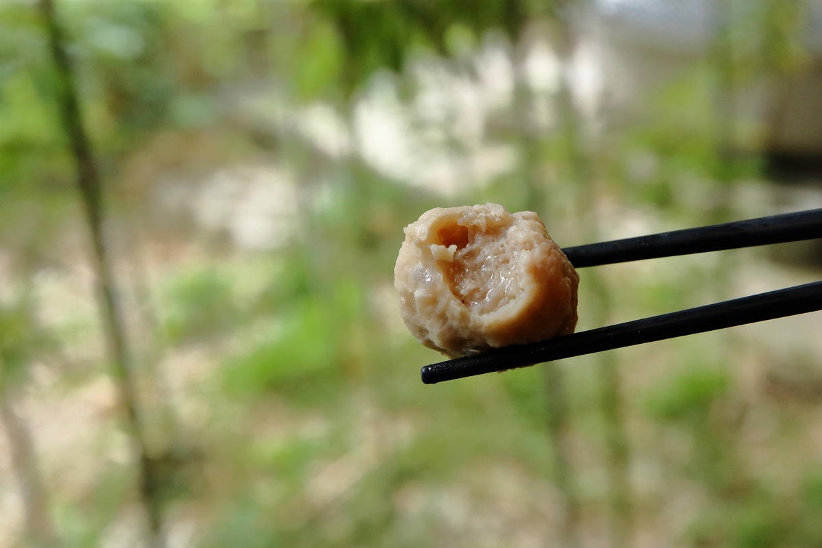 【食。台中】黃金張老甕東北酸菜鍋〜超人氣酸菜白肉鍋!雙人套餐、超值優惠,道地的東北口味,零負評!