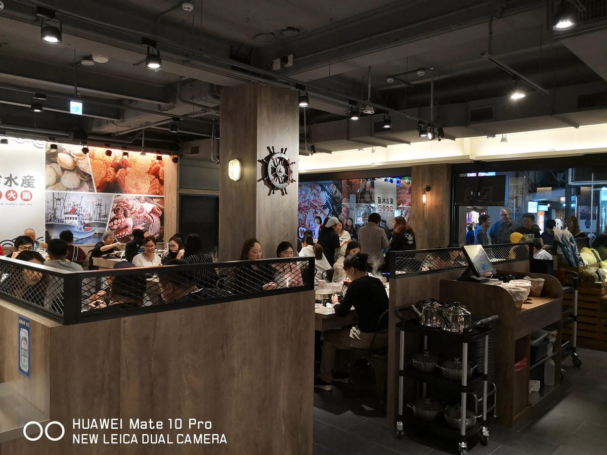 【食。萬華】東吉水產超市火鍋〜新開幕！萬華也有超市火鍋了，自助吧吃到飽，想吃什麼自己挑選！(已歇業)