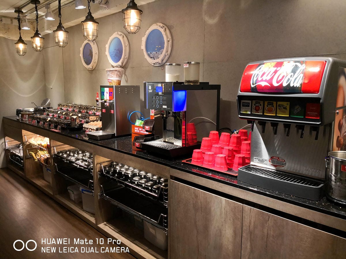 【食。萬華】東吉水產超市火鍋〜新開幕！萬華也有超市火鍋了，自助吧吃到飽，想吃什麼自己挑選！(已歇業)