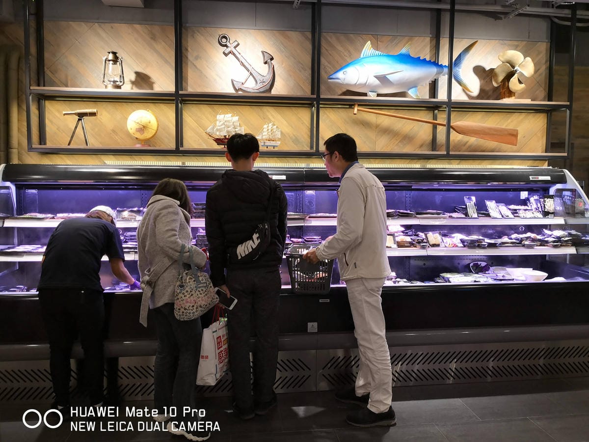 【食。萬華】東吉水產超市火鍋〜新開幕！萬華也有超市火鍋了，自助吧吃到飽，想吃什麼自己挑選！(已歇業)