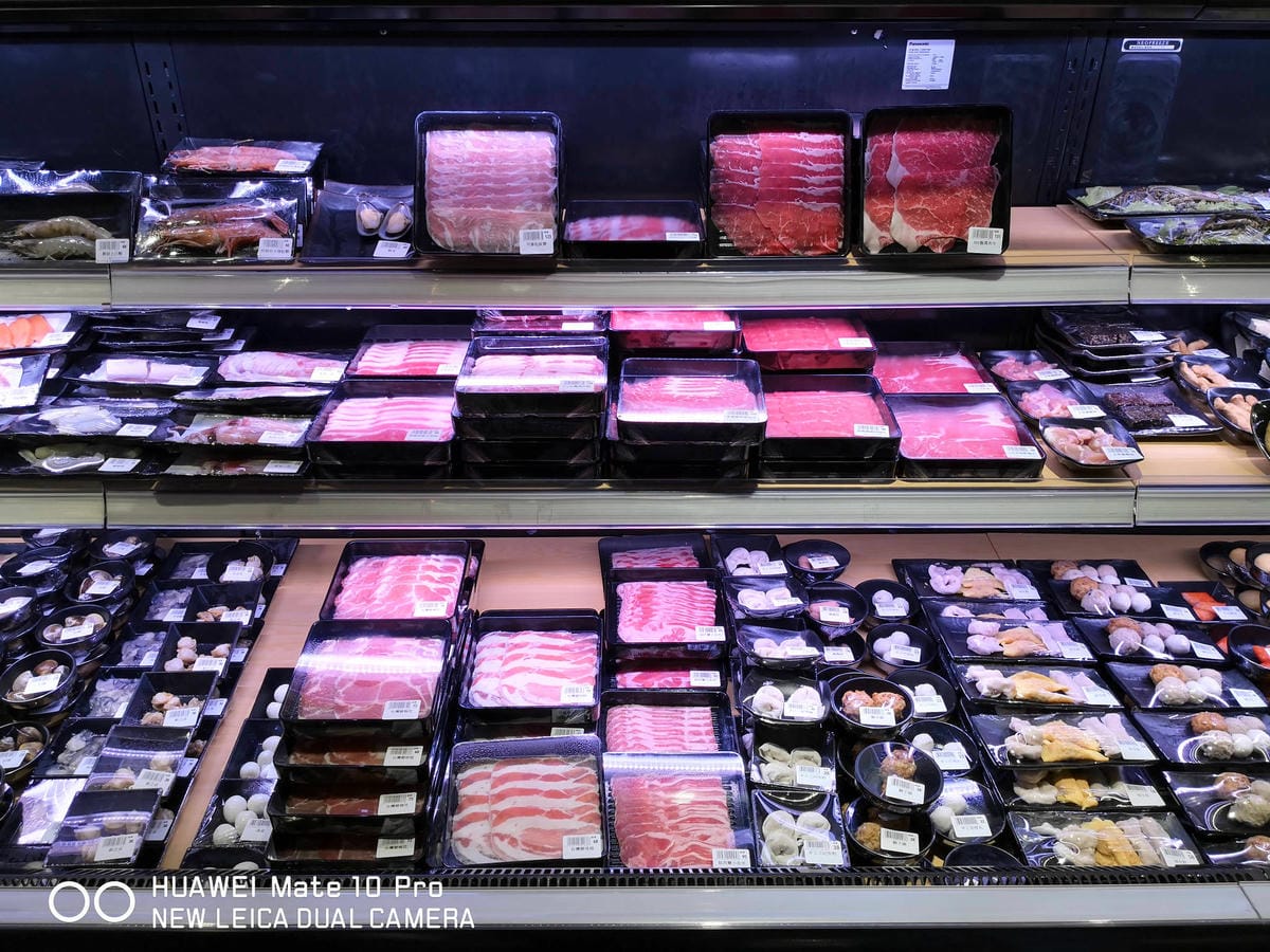 【食。萬華】東吉水產超市火鍋〜新開幕！萬華也有超市火鍋了，自助吧吃到飽，想吃什麼自己挑選！(已歇業)