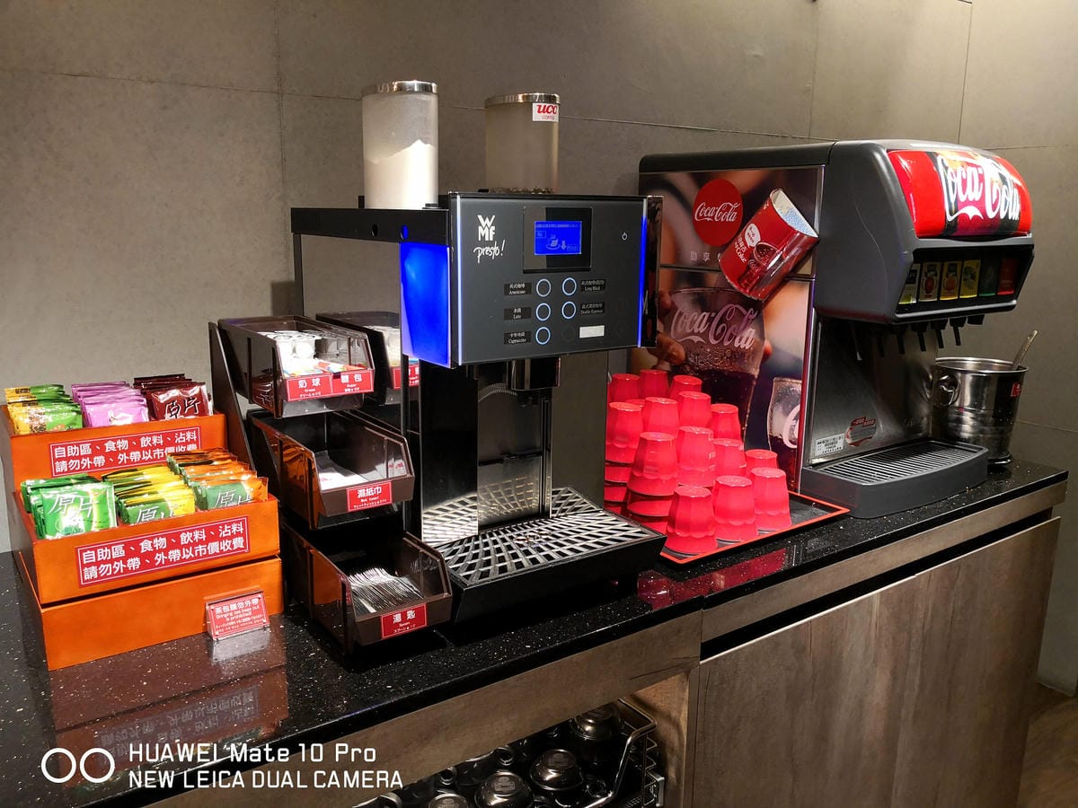 【食。萬華】東吉水產超市火鍋〜新開幕！萬華也有超市火鍋了，自助吧吃到飽，想吃什麼自己挑選！(已歇業)