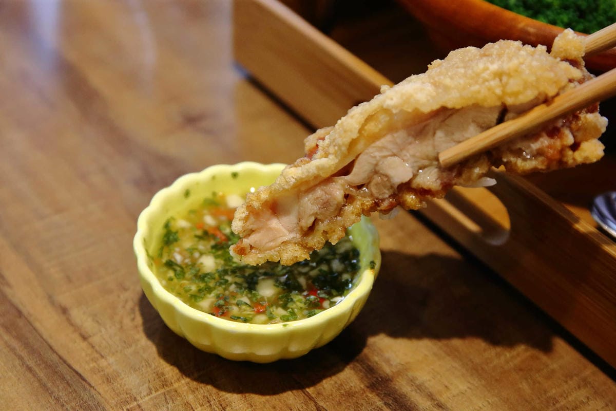 【食。台北】Coco Brother 椰兄-南京店〜新開幕！一秒飛到泰國！嘟嘟車美食之旅，泰酸泰辣泰好吃！（寵物友善餐聽）