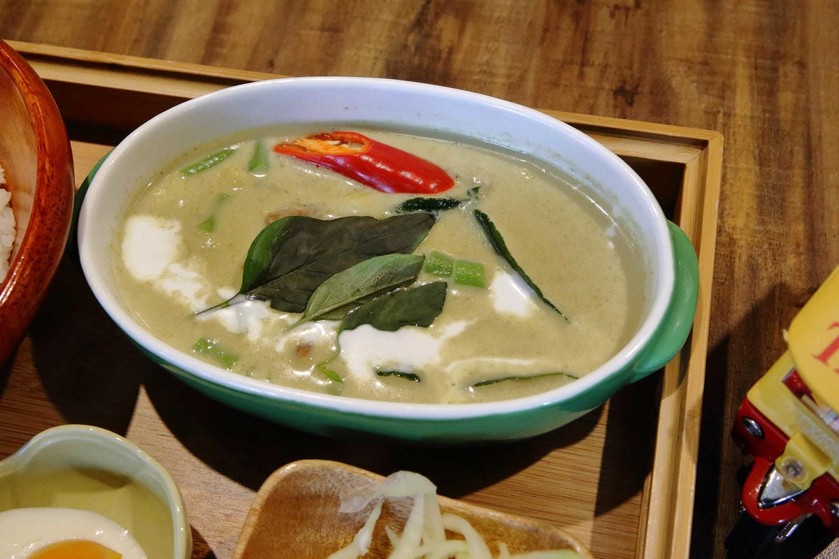 【食。台北】Coco Brother 椰兄-南京店〜新開幕！一秒飛到泰國！嘟嘟車美食之旅，泰酸泰辣泰好吃！（寵物友善餐聽）