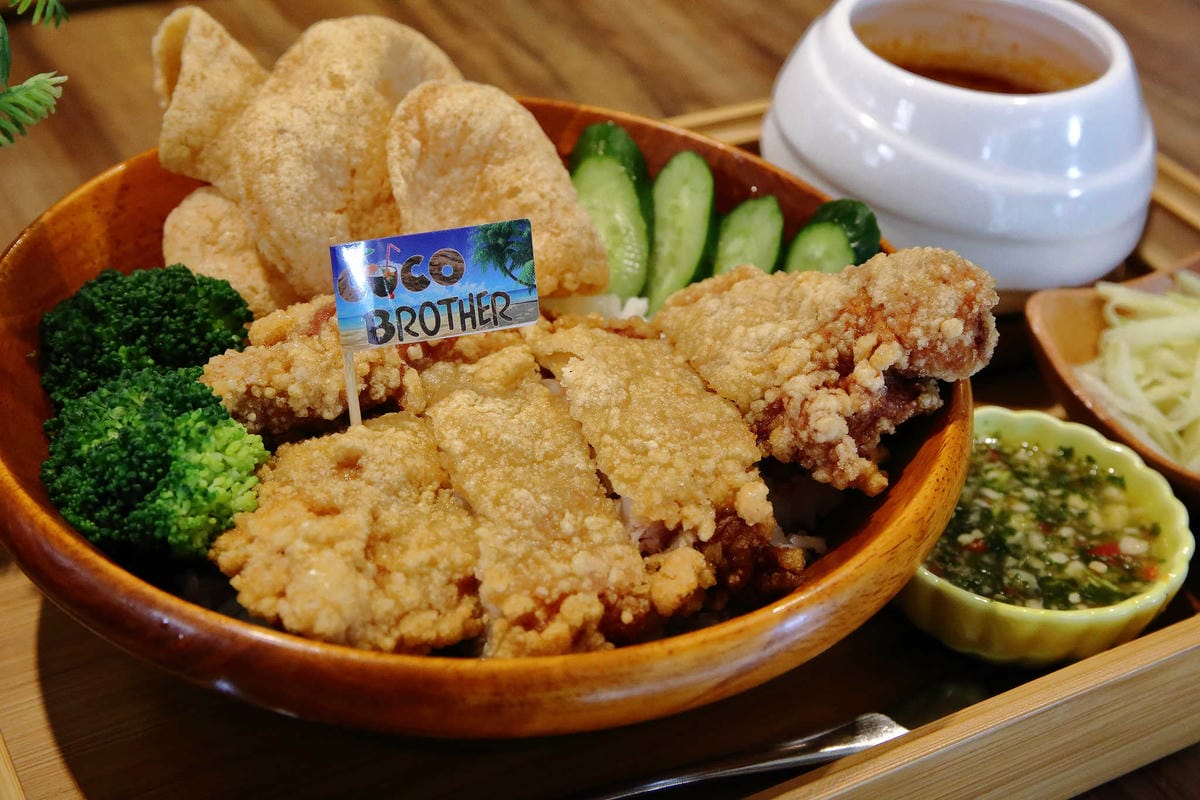 【食。台北】Coco Brother 椰兄-南京店〜新開幕！一秒飛到泰國！嘟嘟車美食之旅，泰酸泰辣泰好吃！（寵物友善餐聽）