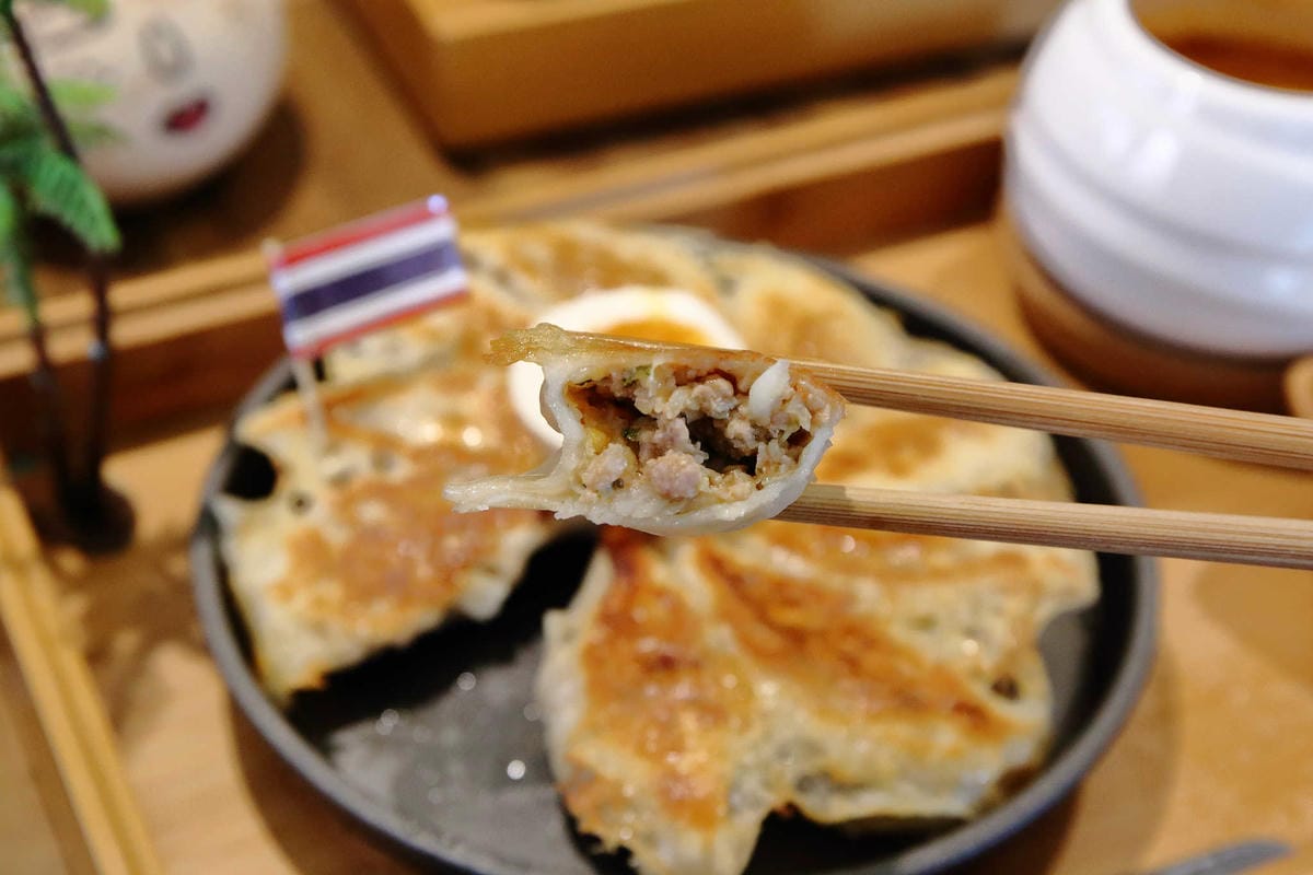 【食。台北】Coco Brother 椰兄-南京店〜新開幕！一秒飛到泰國！嘟嘟車美食之旅，泰酸泰辣泰好吃！（寵物友善餐聽）