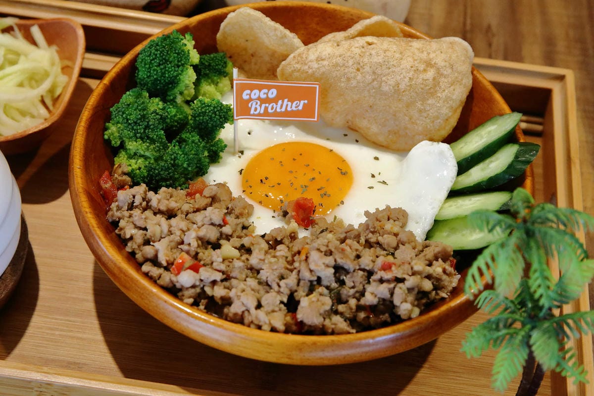 【食。台北】Coco Brother 椰兄-南京店〜新開幕！一秒飛到泰國！嘟嘟車美食之旅，泰酸泰辣泰好吃！（寵物友善餐聽）