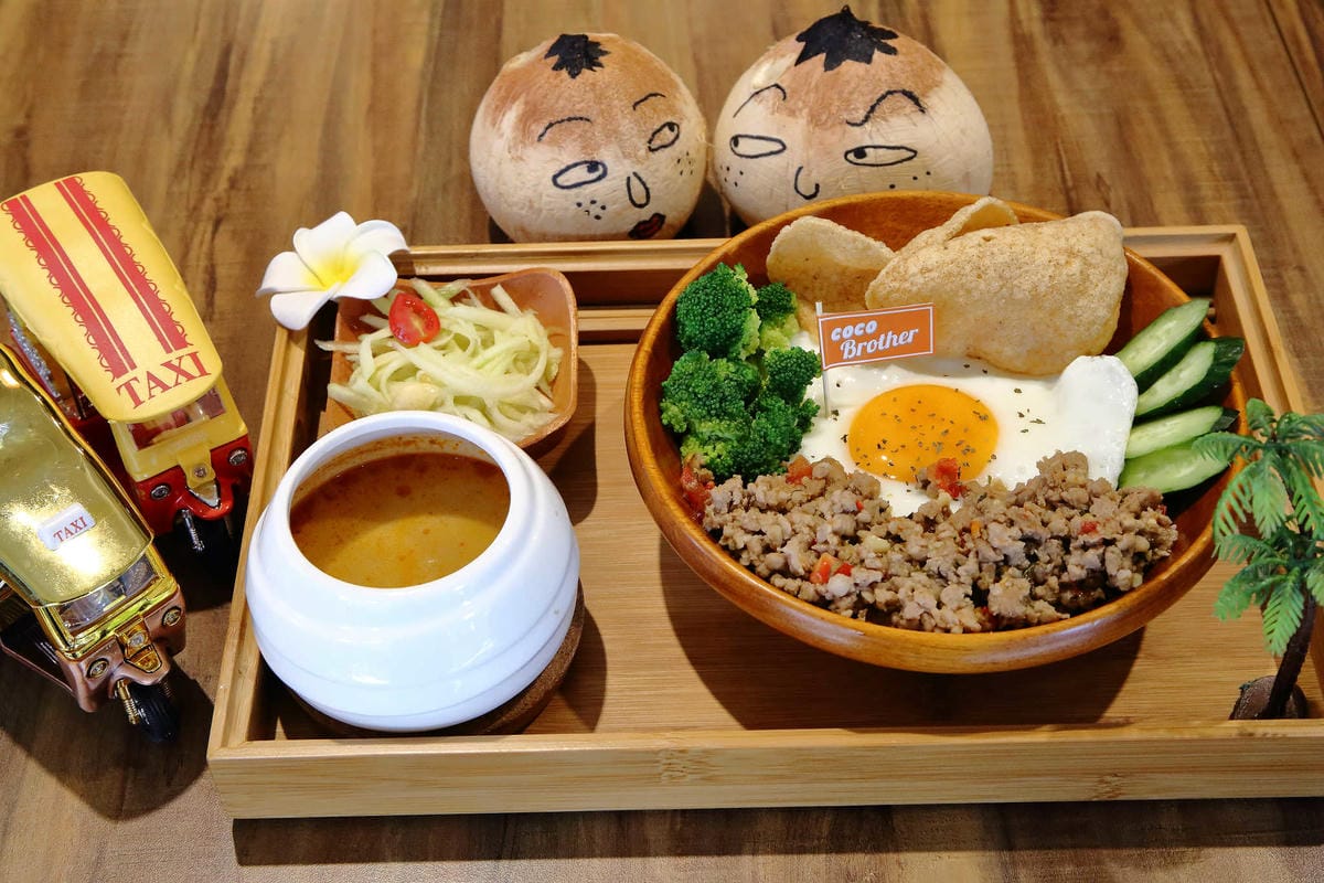 【食。台北】Coco Brother 椰兄-南京店〜新開幕！一秒飛到泰國！嘟嘟車美食之旅，泰酸泰辣泰好吃！（寵物友善餐聽）