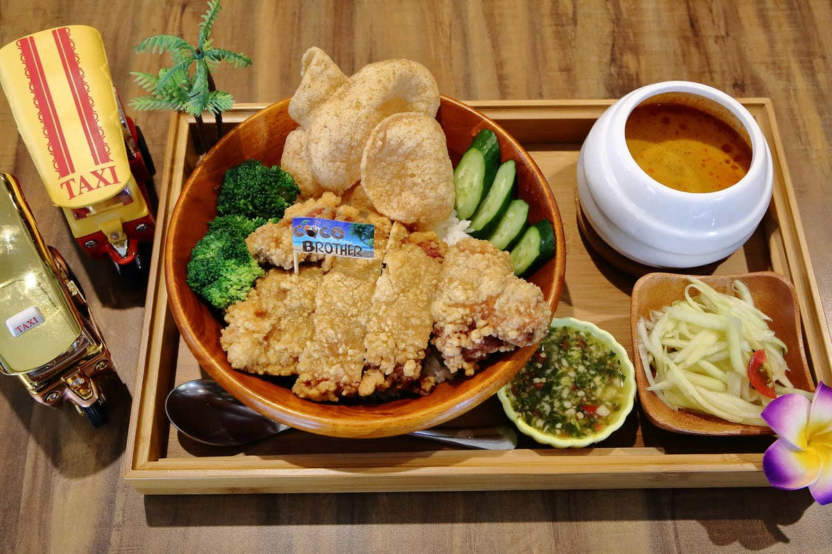 【食。台北】Coco Brother 椰兄-南京店〜新開幕！一秒飛到泰國！嘟嘟車美食之旅，泰酸泰辣泰好吃！（寵物友善餐聽）