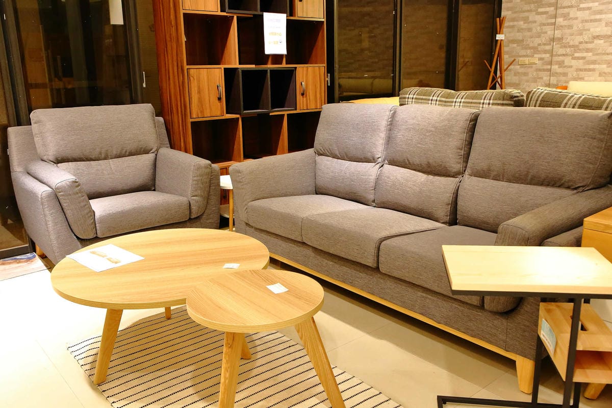 【苗栗家具店推薦】億家具批發倉庫〜過年除舊布新，採購尋寶趁現