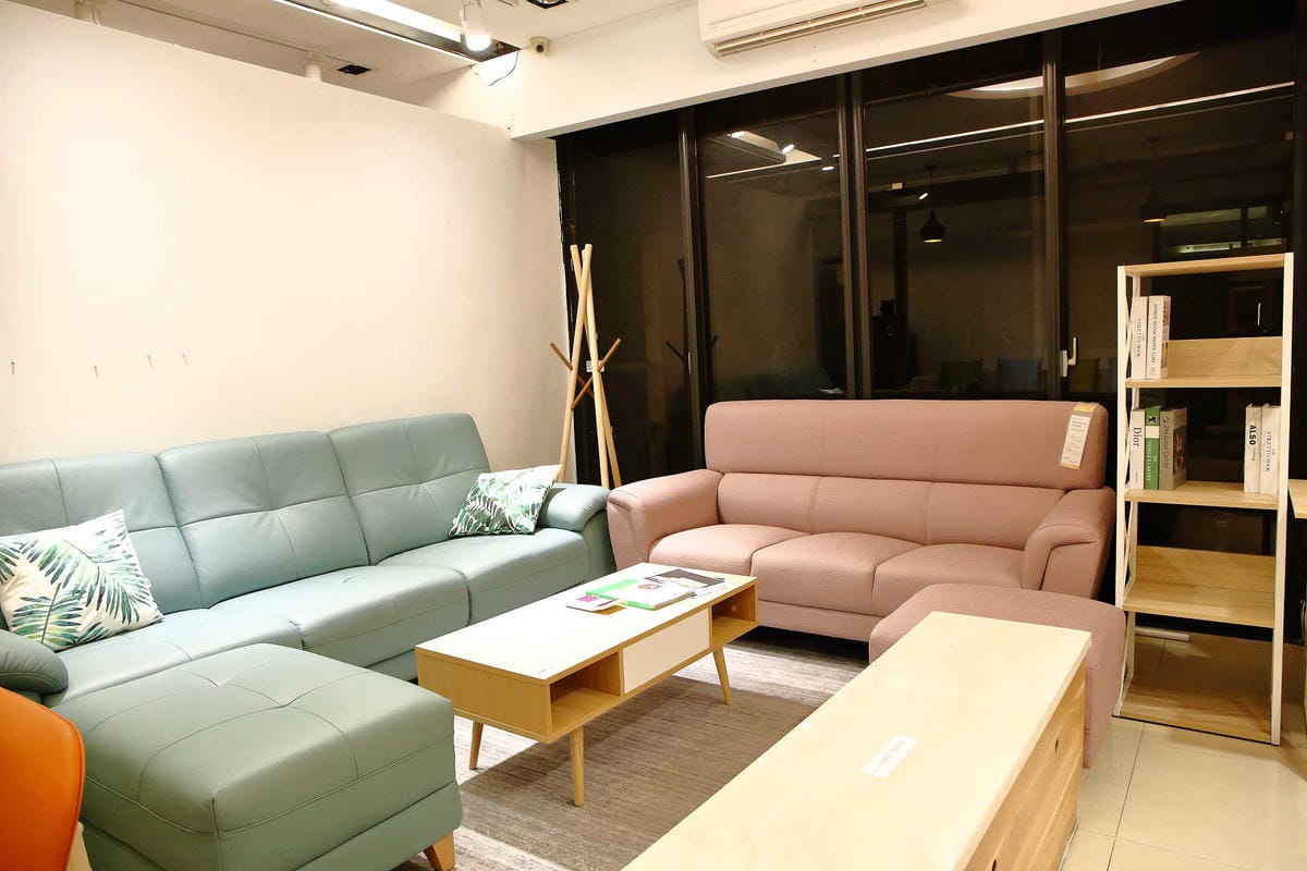 【苗栗家具店推薦】億家具批發倉庫〜過年除舊布新，採購尋寶趁現