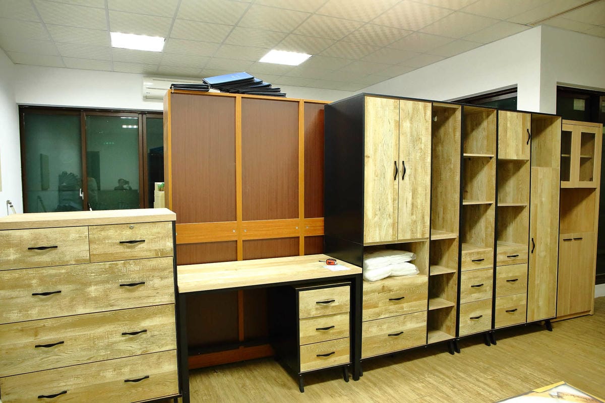 【苗栗家具店推薦】億家具批發倉庫〜過年除舊布新，採購尋寶趁現