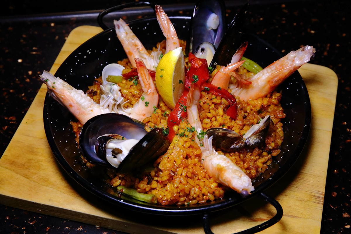 【食。台北】JUJU Spanish Gastrobar〜西班牙餐酒館。來自西班牙的帥氣型男主廚上菜，感受最道地的西班牙經典原味！