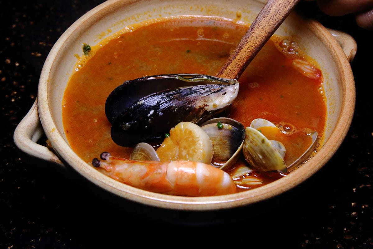 【食。台北】JUJU Spanish Gastrobar〜西班牙餐酒館。來自西班牙的帥氣型男主廚上菜，感受最道地的西班牙經典原味！