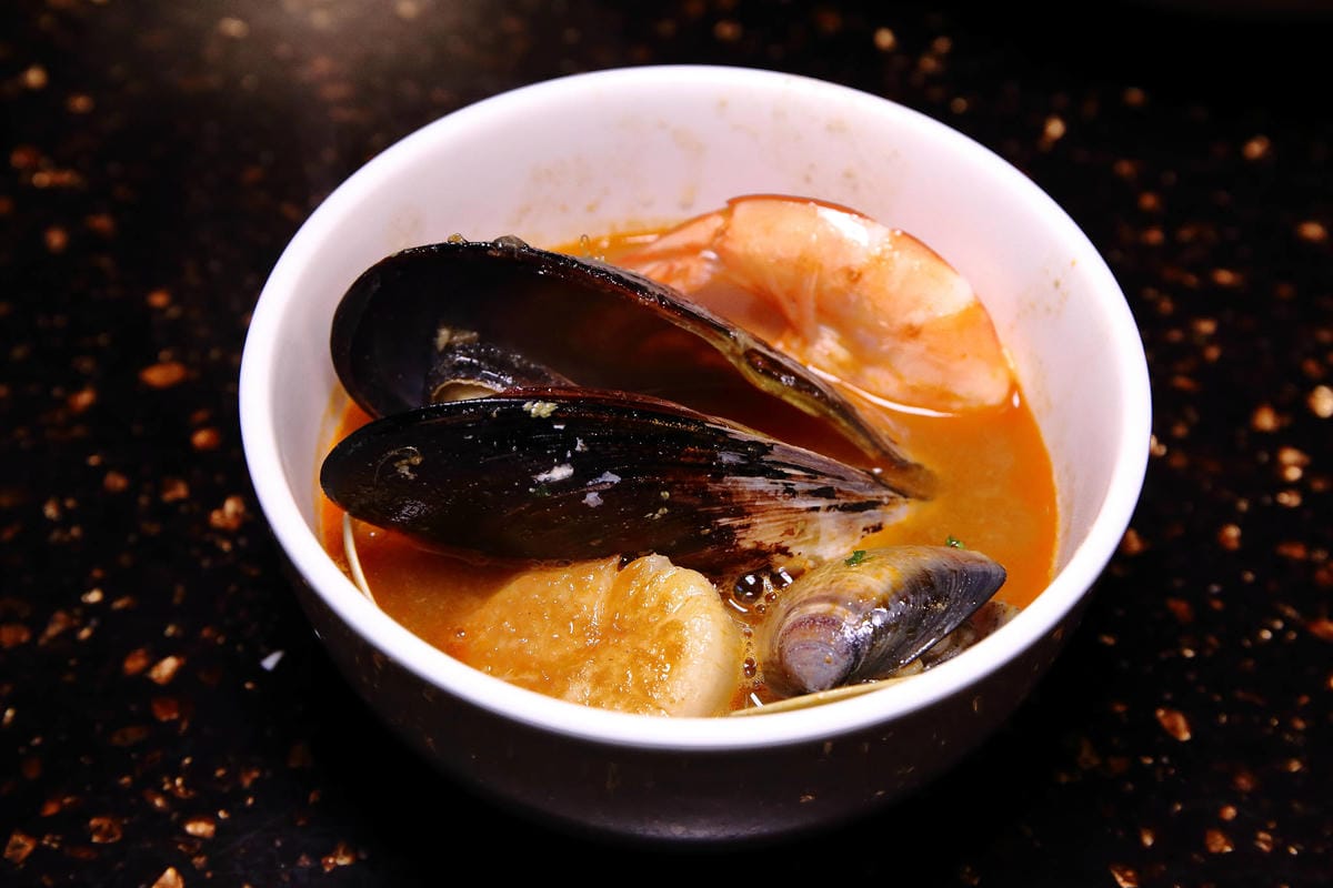 【食。台北】JUJU Spanish Gastrobar〜西班牙餐酒館。來自西班牙的帥氣型男主廚上菜，感受最道地的西班牙經典原味！