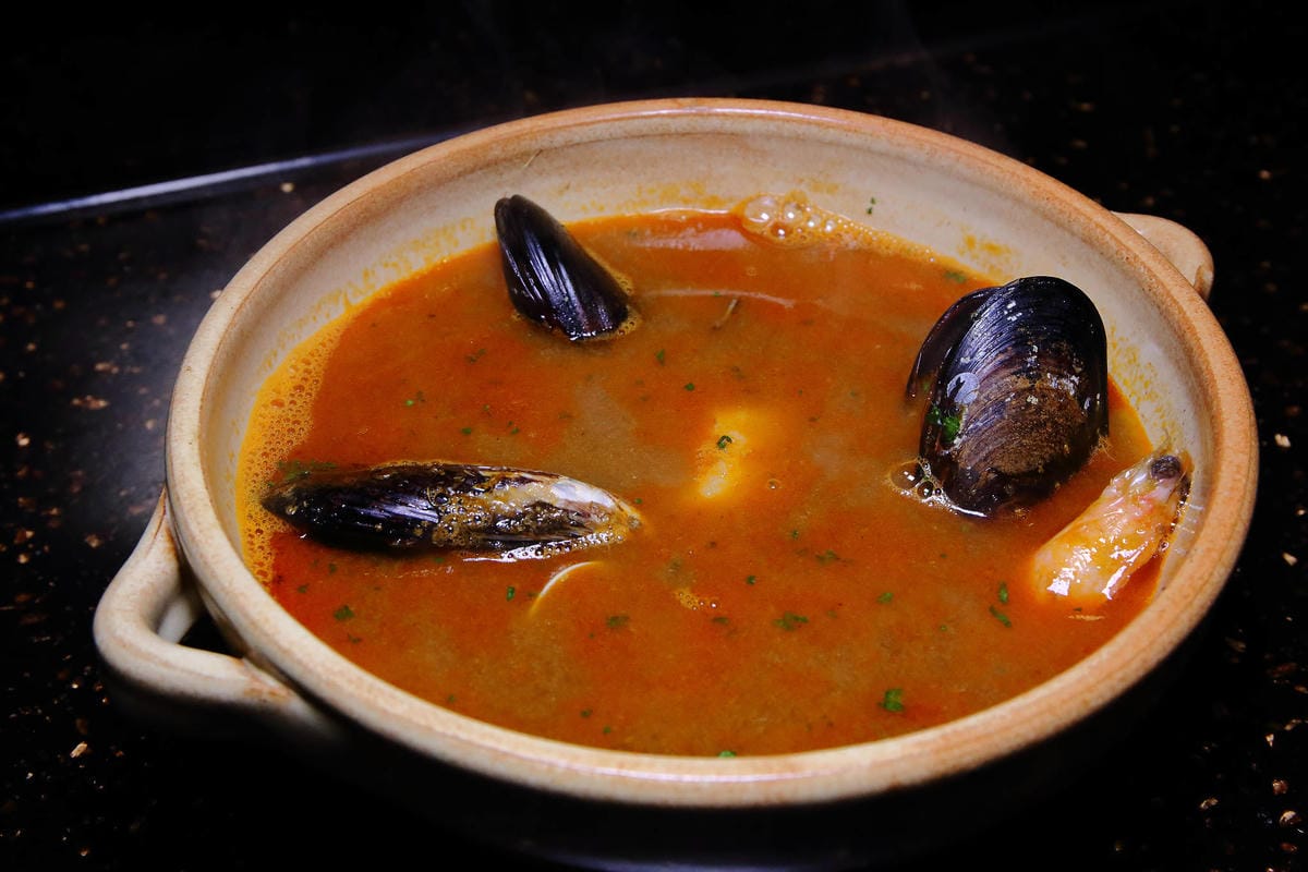 【食。台北】JUJU Spanish Gastrobar〜西班牙餐酒館。來自西班牙的帥氣型男主廚上菜，感受最道地的西班牙經典原味！