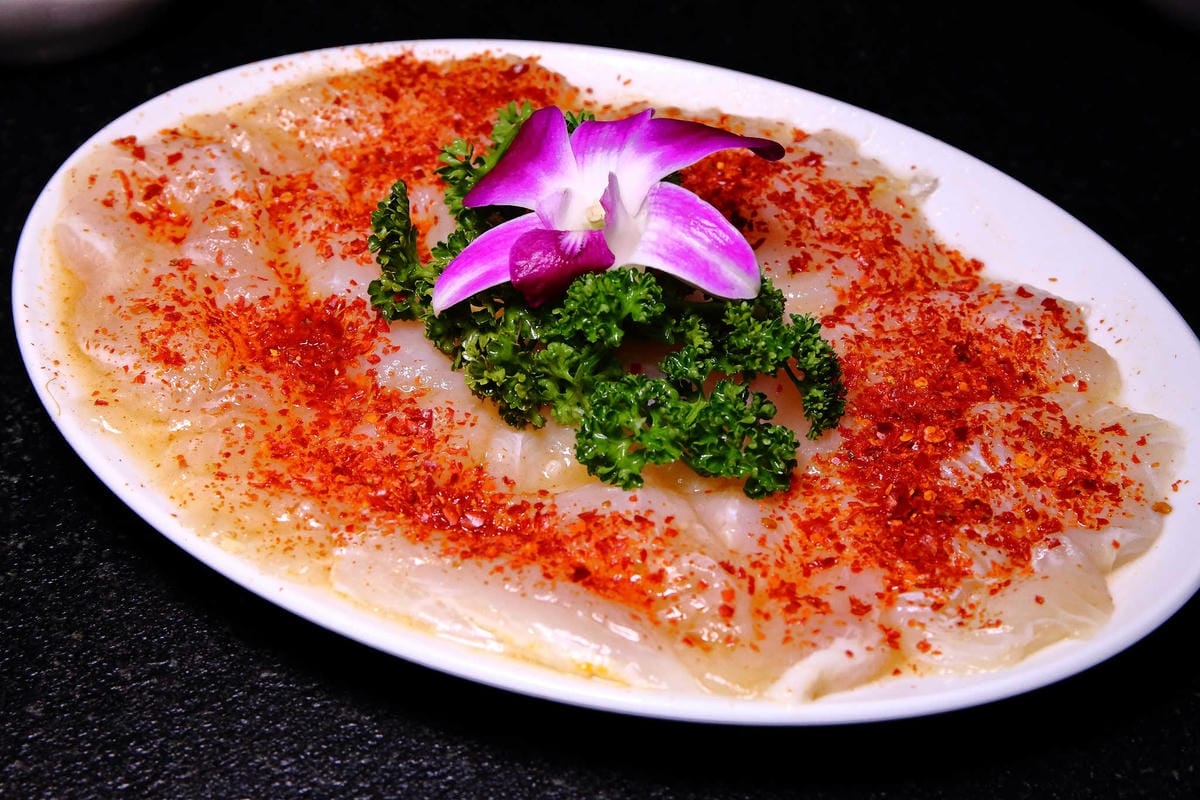 【食。板橋】東華川府重慶老火鍋〜正宗傳統重慶麻辣火鍋。重慶老師傅秘製鍋底，湯底麻、辣、鮮、香，怕辣的也敢吃！