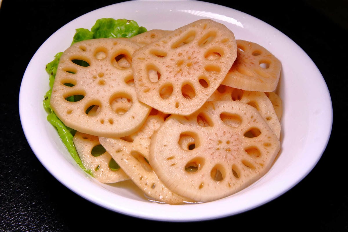 【食。板橋】東華川府重慶老火鍋〜正宗傳統重慶麻辣火鍋。重慶老師傅秘製鍋底，湯底麻、辣、鮮、香，怕辣的也敢吃！