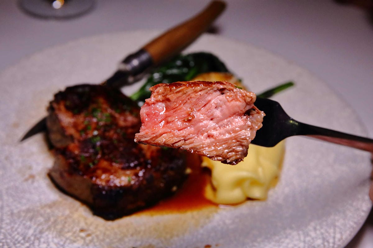 【食。台北】TK SEAFOOD & STEAK〜名不虛傳的低調牛排館，獨家熟成技術頂級美味牛排，高貴不貴，負擔得起的奢華享受