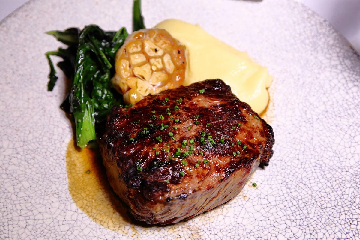 【食。台北】TK SEAFOOD & STEAK〜名不虛傳的低調牛排館，獨家熟成技術頂級美味牛排，高貴不貴，負擔得起的奢華享受